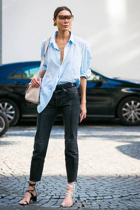 Как разнообразить свой стиль: 11 модных образов с черными джинсами. Фото
