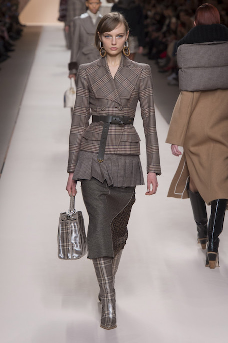 Неделя моды в Милане: реальная классика от Fendi. Фото