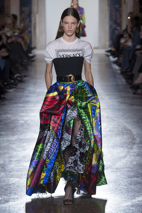 Неделя моды в Милане: юбилейный показ Versace с Водяновой. Фото