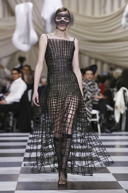 Неделя высокой моды в Париже: настольные игры с Dior. Фото