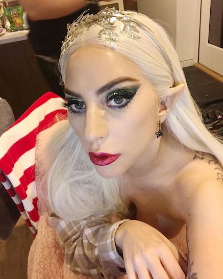 Леди Гага в ультра откровенном костюме эльфа ошеломила своих фанатов. Фото