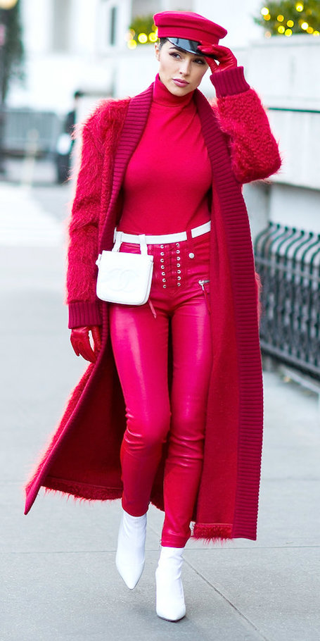 Модный бунт и total red: 2 модных образа трендсеттера Оливии Кульпо. Фото