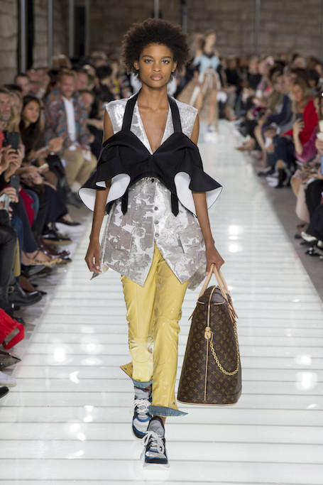 Неделя моды в Париже: показ Louis Vuitton. Фото