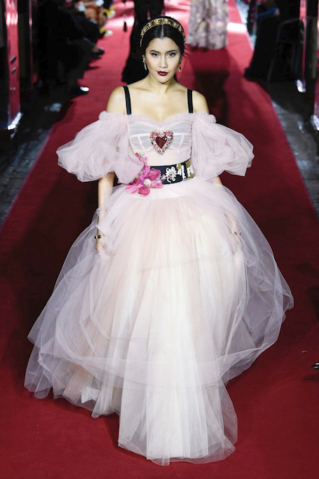 Неделя моды в Милане: секретный показ Dolce and Gabbana. Фото