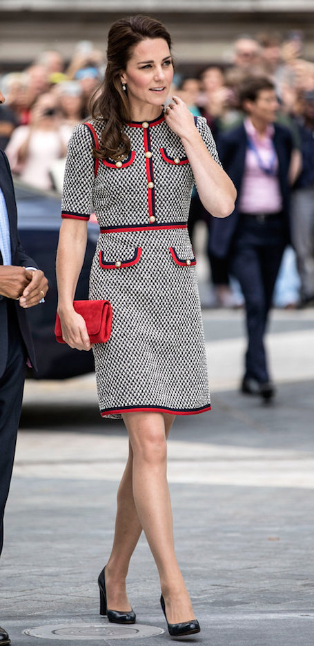 Шах и мат: Кейт Миддлтон в платье Gucci произвела настоящий фурор! Фото
