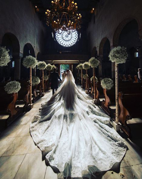 Свадьба наследницы Swarovski: платье весом 46 кг и стоимостью миллион долл! Фото