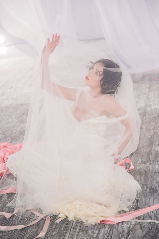 Мария Яремчук примерила свадебное платье