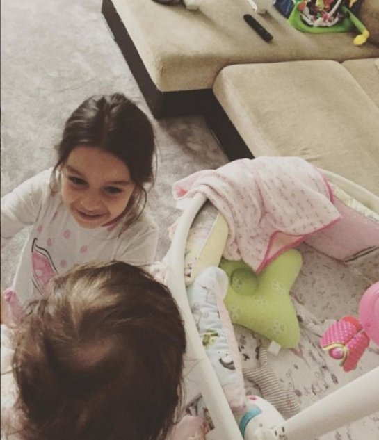 Ксения Бородина опубликовала милое фото своих дочерей