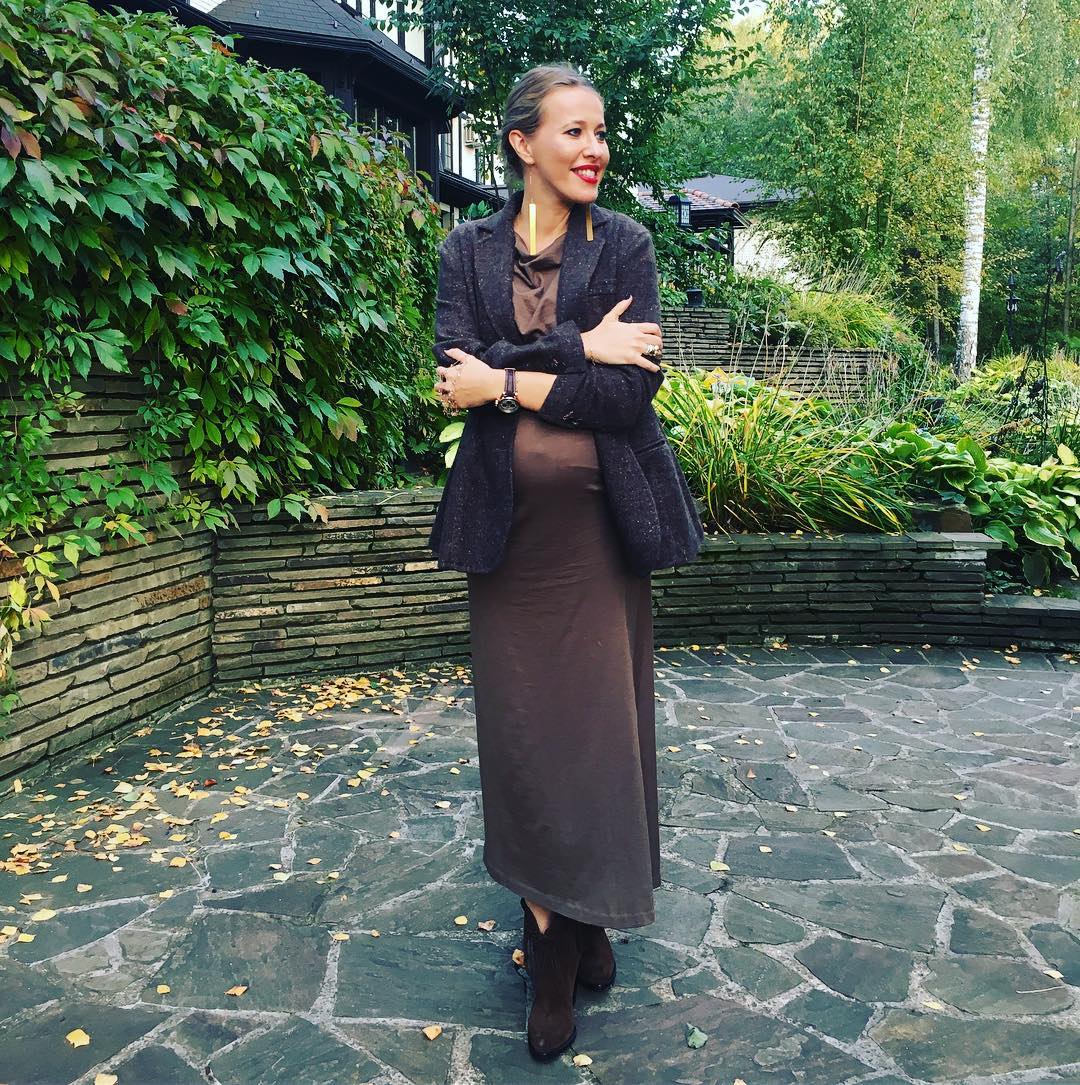 Ксения Собчак показала, как она выглядит на последнем месяце беременности