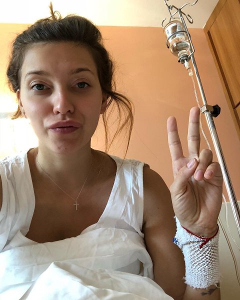 Регина Тодоренко отменила съемки после экстренной госпитализации