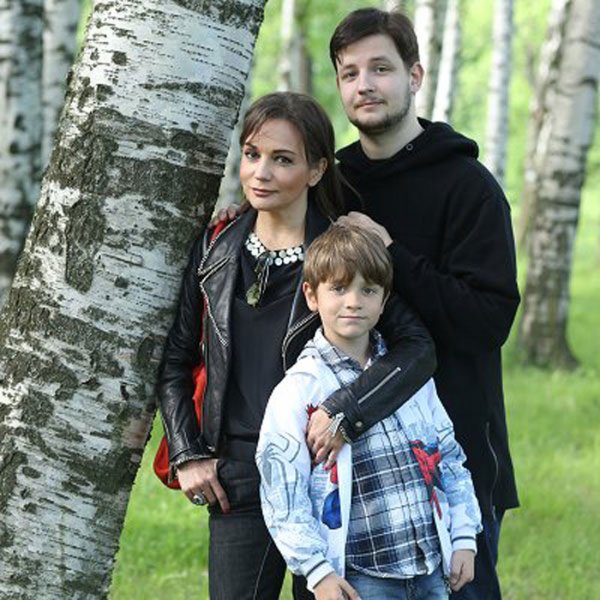 Татьяна Буланова готовится к выезду из дома 25-летнего сына