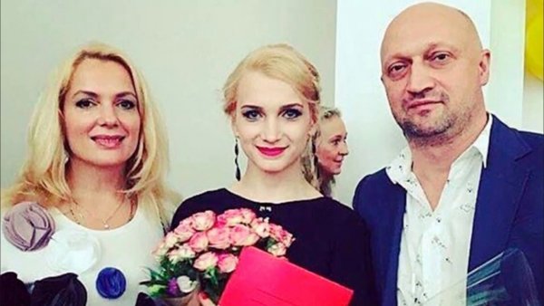 Мария Порошина требует выдать замуж дочь Куценко