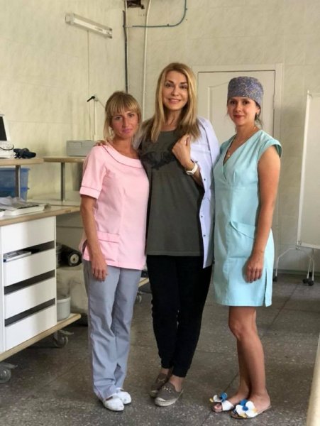 «Всего за два часа врачи поставили на ноги»: Ольга Сумская показала фото из реанимации