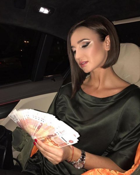 Ольга Бузова потратила порядка 2 миллионов долларов на накрутку подписчиков в Instagram