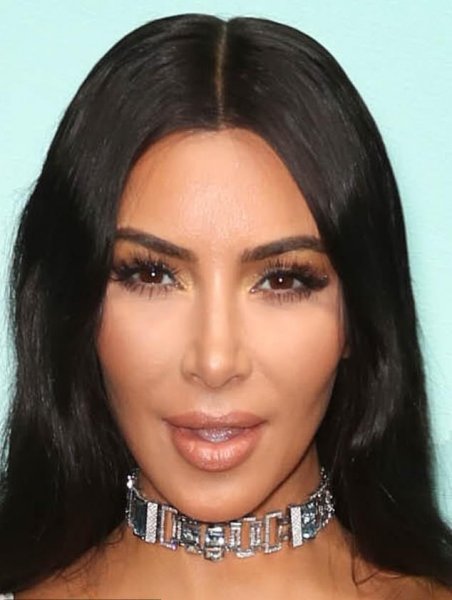 «Чудовище с вареником на лице!»: Ким Кардашьян испортила лицо уколами ботокса – фанаты