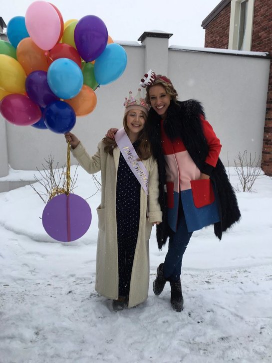 Тина Кароль отпраздновала день рождения с Катей Осадчей