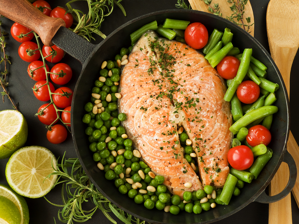 Нестандартные рецепты салатов и блюд из мяса и рыбы