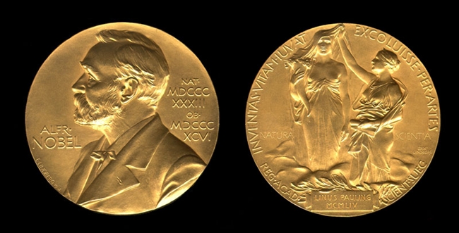 Названы литераторы лидирующие в борьбе за Нобелевскую премию